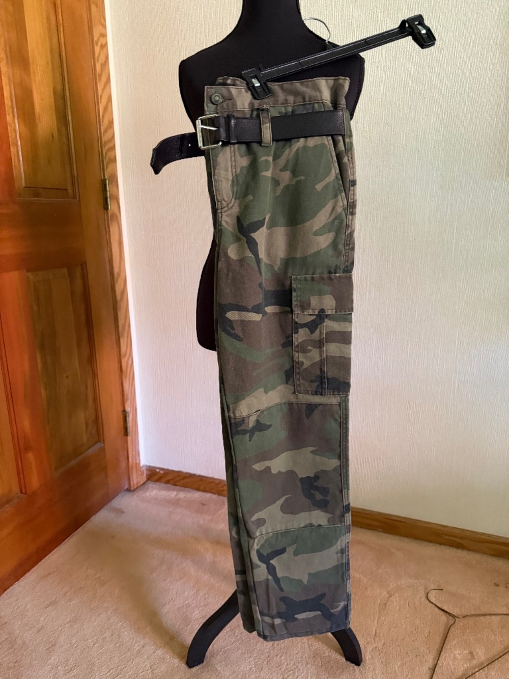 RTA Sallinger Camo Cargo Pant Size M